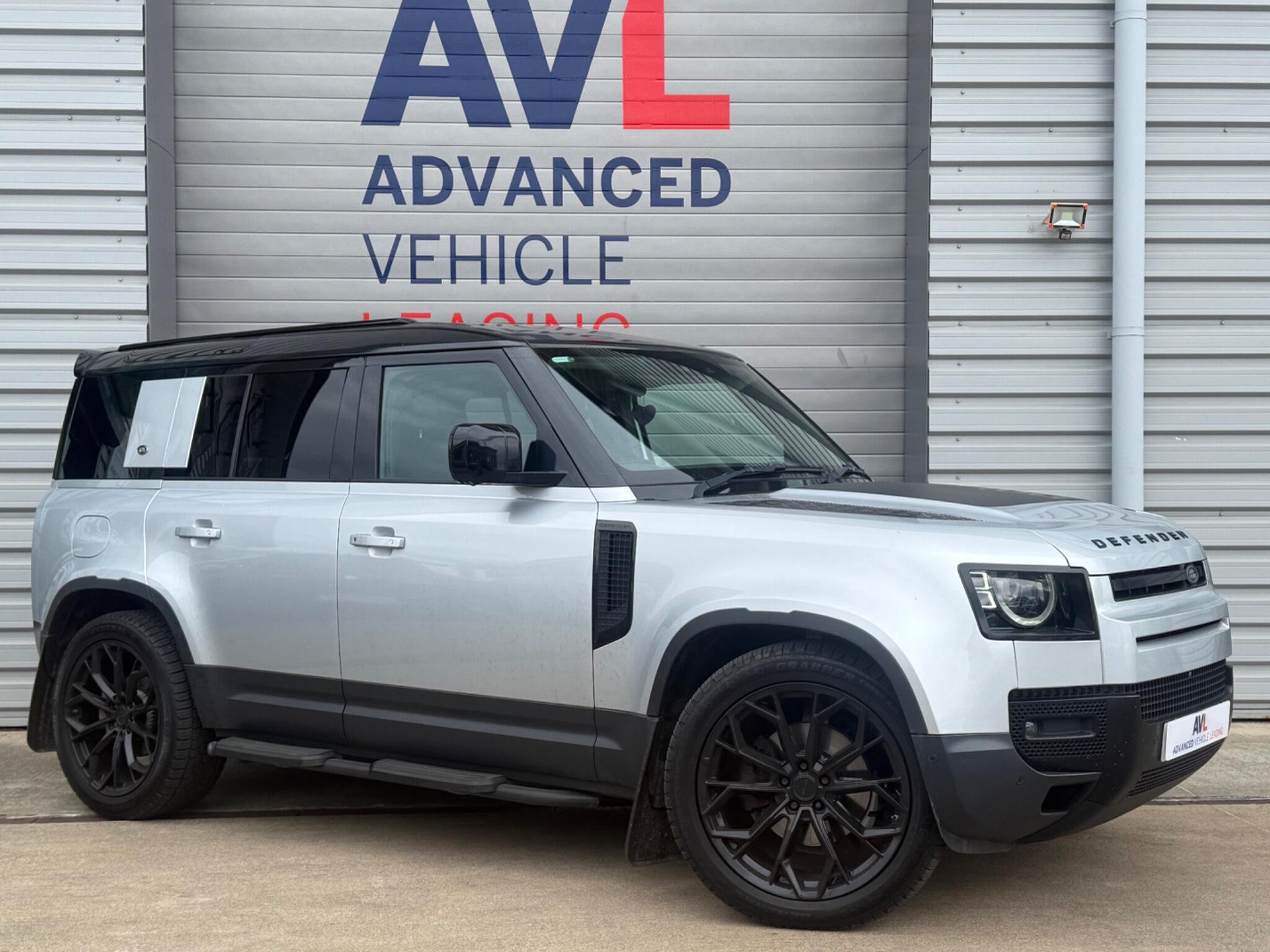 Land Rover Defender 110